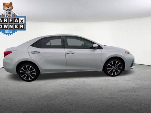 Used 2019 Toyota Corolla L image 9