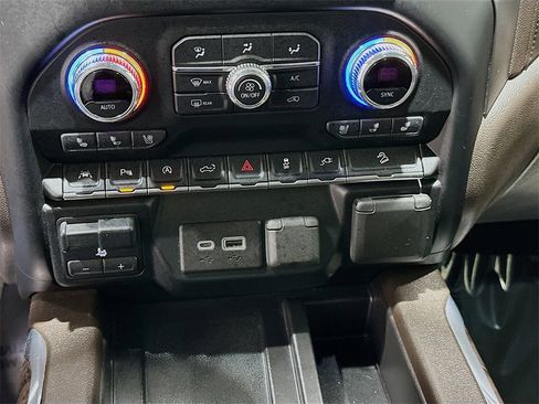 Used 2021 GMC Sierra 1500 Denali w/ Driver Alert Package II image 16