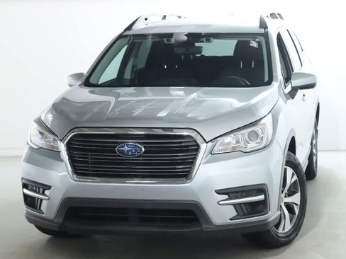 Used 2019 Subaru Ascent Premium w/ Popular Package #2 image 3