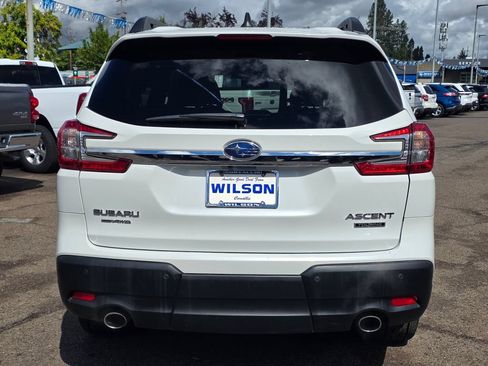 Used 2023 Subaru Ascent Touring AWD/4WD image 9