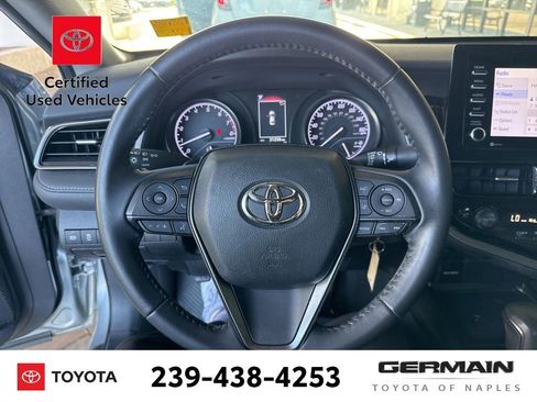 Used 2023 Toyota Camry SE image 18