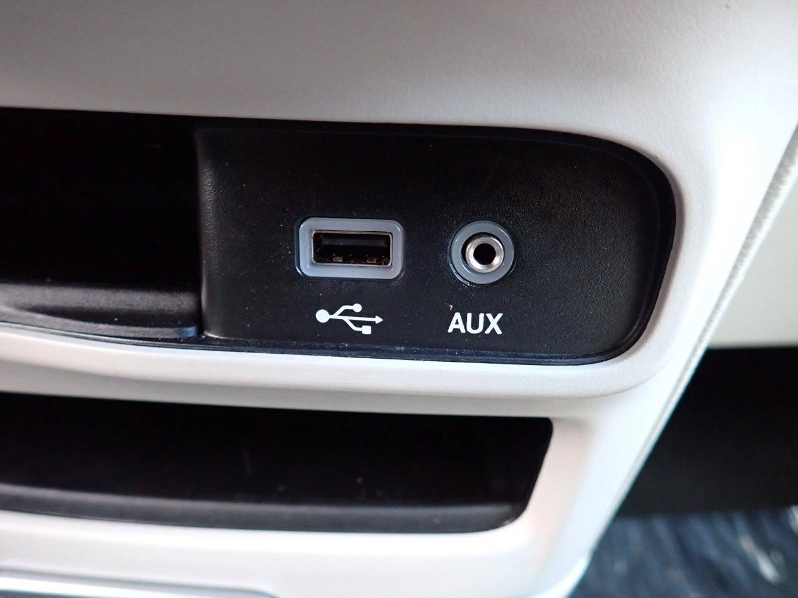 Used 2020 Chrysler Pacifica Limited FWD image 22