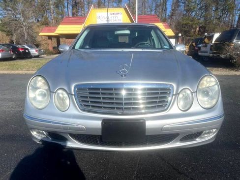Used 2004 Mercedes-Benz E 320 4MATIC Sedan image 2