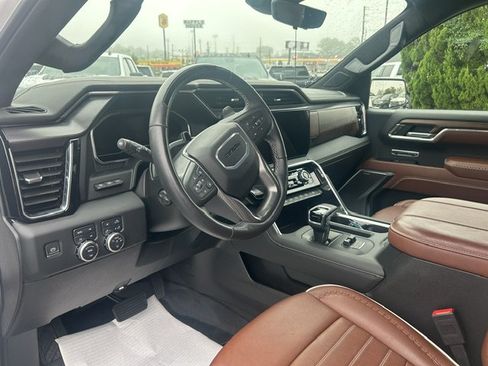 Used 2024 GMC Sierra 1500 Denali Ultimate AWD/4WD image 25