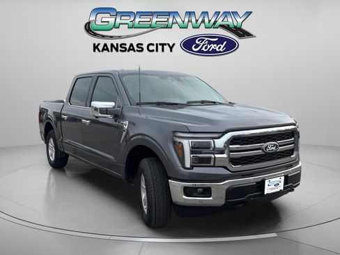 Used 2025 Ford F150 Lariat w/ Equipment Group 501A Mid image 8