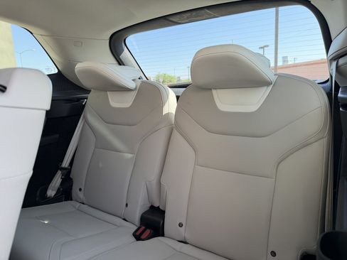 Used 2025 Volvo EX90 Plus AWD/4WD image 33