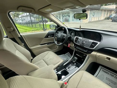 Used 2016 Honda Accord LX image 26