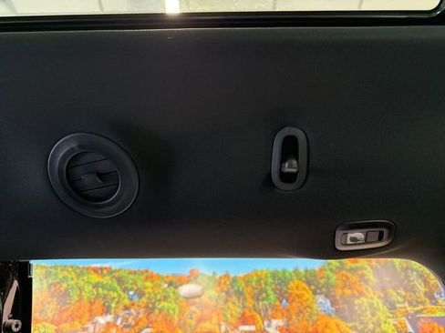 New 2026 Chrysler Pacifica Limited w/ S Appearance Package image 38