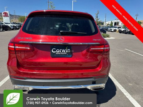 Used 2017 Mercedes-Benz GLC 300 4MATIC image 6