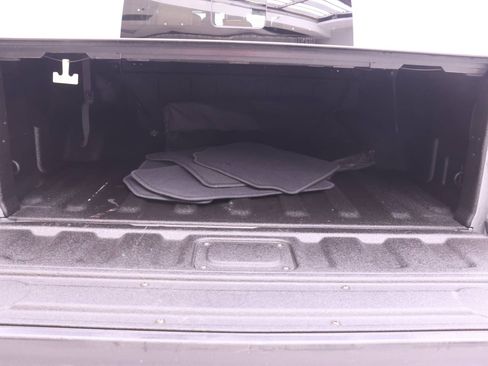 Used 2020 Jeep Gladiator Overland AWD/4WD image 16