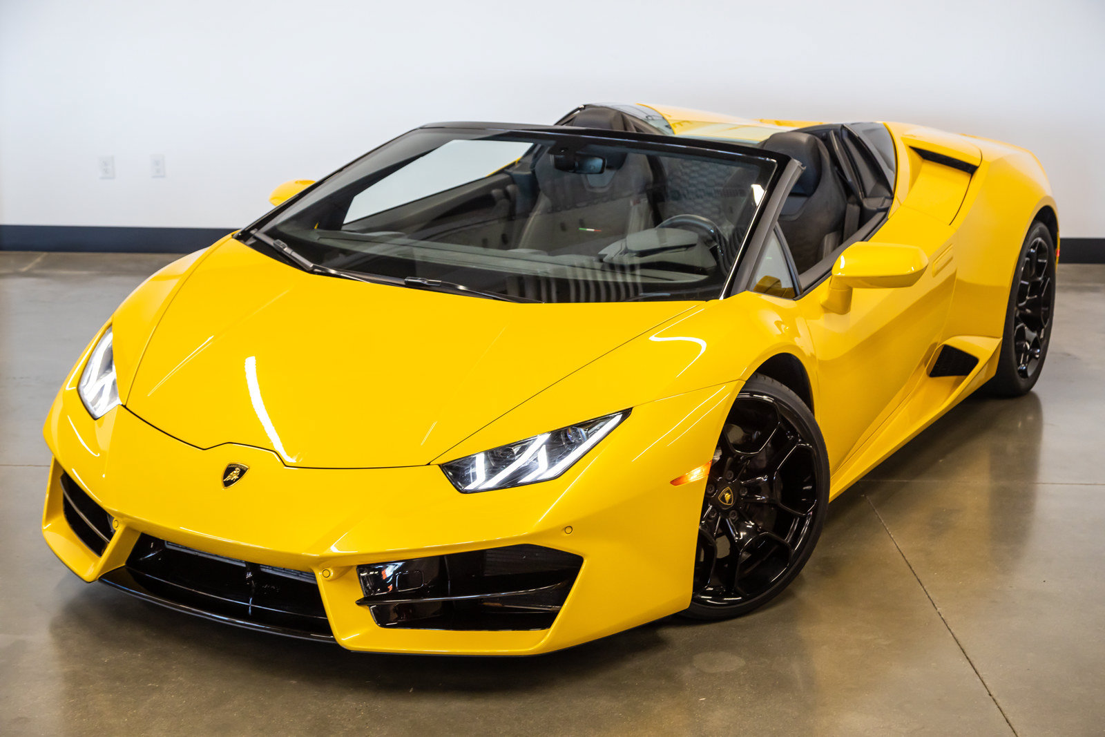 Used 2018 Lamborghini Huracan LP 580-2 RWD image 7