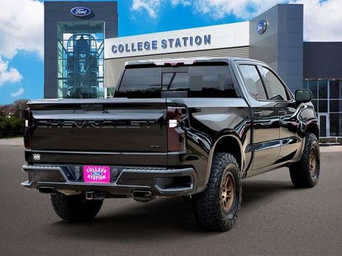 Used 2020 Chevrolet Silverado 1500 High Country w/ Technology Package image 5