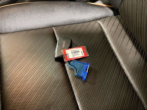 Used 2023 GMC Canyon AT4 w/ AT4 Premium Package image 31