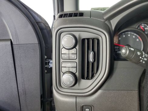 Used 2024 Chevrolet Silverado 1500 Custom Trail Boss w/ LPO, Dark Essentials Package AWD/4WD image 31