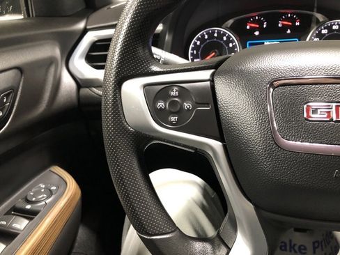 Used 2021 GMC Acadia SLE w/ Driver Convenience Package image 20