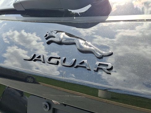 Used 2023 Jaguar F-PACE R-Dynamic S AWD/4WD image 30