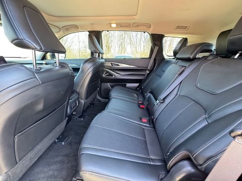 Certified 2026 INFINITI QX60 Luxe w/ Family Package AWD/4WD image 23