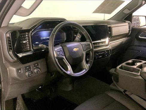 Used 2023 Chevrolet Silverado 1500 LT AWD/4WD image 14