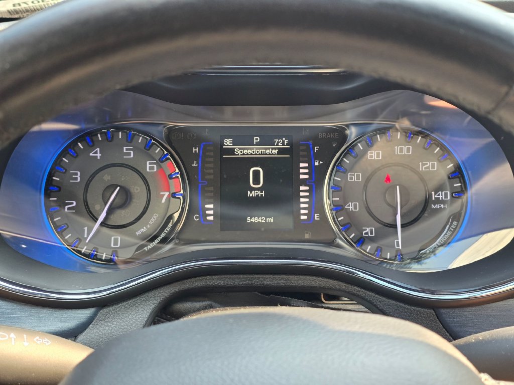 Used 2015 Chrysler 200 S w/ Comfort Group FWD image 17