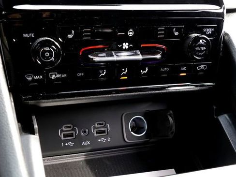 New 2025 Jeep Grand Cherokee L Laredo w/ Luxury Tech Group I image 15