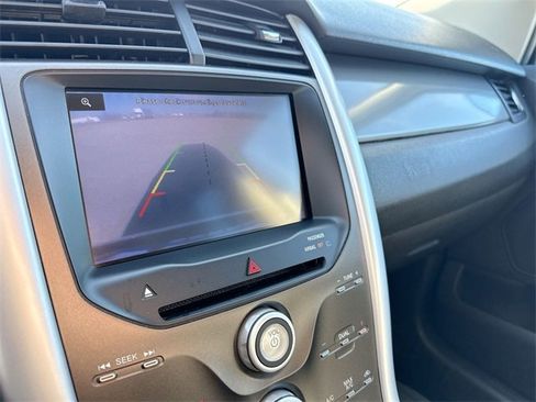 Used 2013 Ford Edge SEL image 24