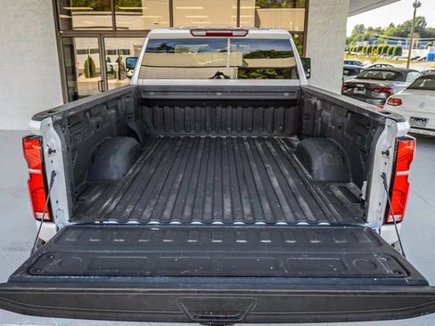 Used 2024 Chevrolet Silverado 2500 LTZ AWD/4WD image 10