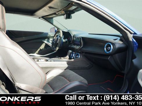 Used 2019 Chevrolet Camaro ZL1 image 56
