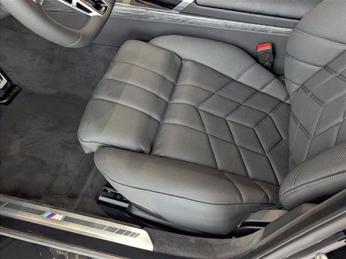 New 2026 BMW 760i xDrive w/ Executive Package image 4