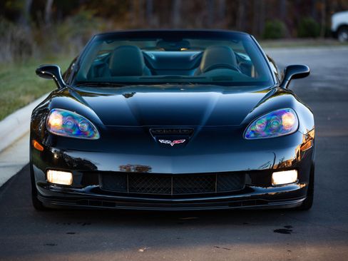 Used 2011 Chevrolet Corvette Grand Sport w/ Preferred Equipment Group image 11