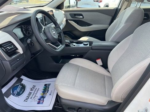 Used 2023 Nissan Rogue SV image 21