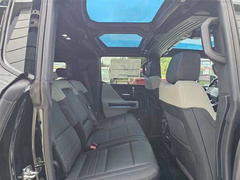 New 2026 GMC Hummer EV SUV image 13