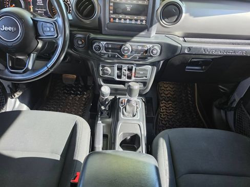 Used 2018 Jeep Wrangler Unlimited Sport S AWD/4WD image 30