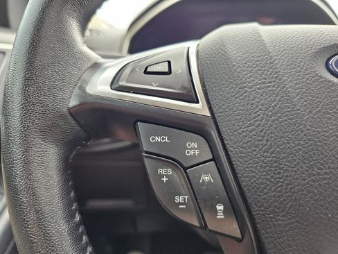 Used 2020 Ford Edge SEL w/ Convenience Package AWD/4WD image 11