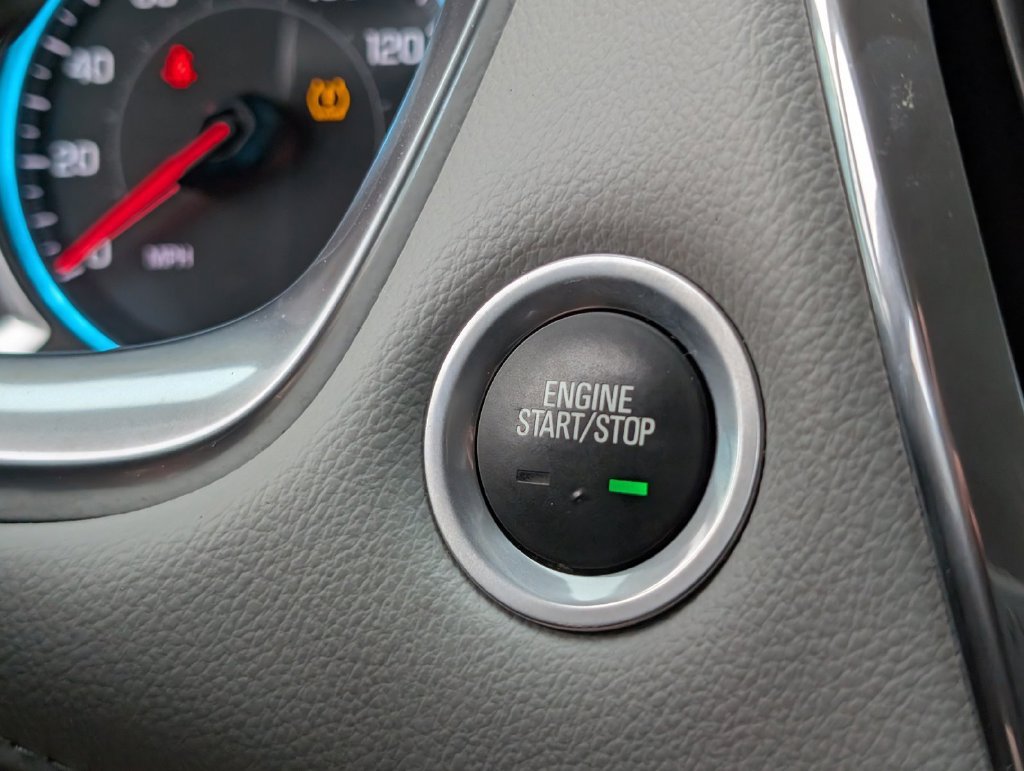 Used 2019 Chevrolet Traverse Premier w/ Driver Confidence II Package FWD image 21