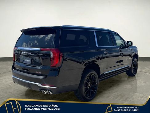 New 2026 GMC Yukon XL Denali w/ Sun & Power Step Package AWD/4WD image 7