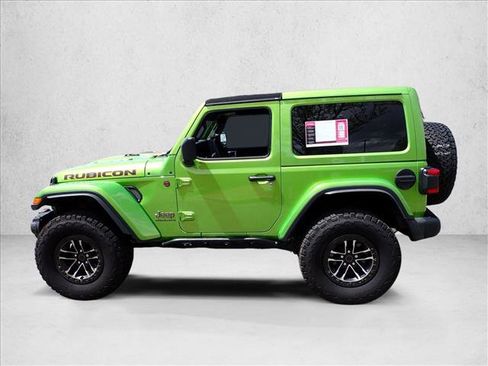 Used 2025 Jeep Wrangler Rubicon AWD/4WD image 2