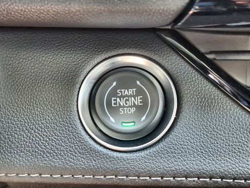 New 2025 Buick Enclave Preferred w/ Power Package image 17