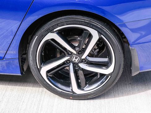 Used 2021 Honda Accord Sport image 9