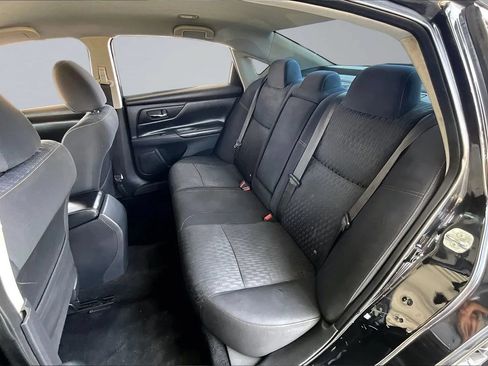 Used 2017 Nissan Altima 2.5 S w/ Power Driver Seat Package FWD image 19