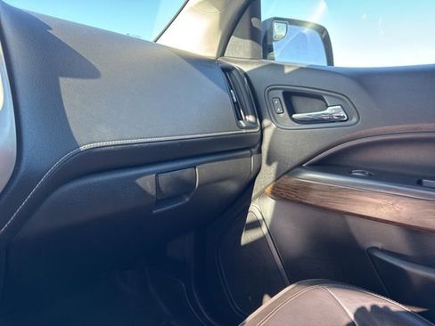 Used 2018 GMC Canyon Denali image 37