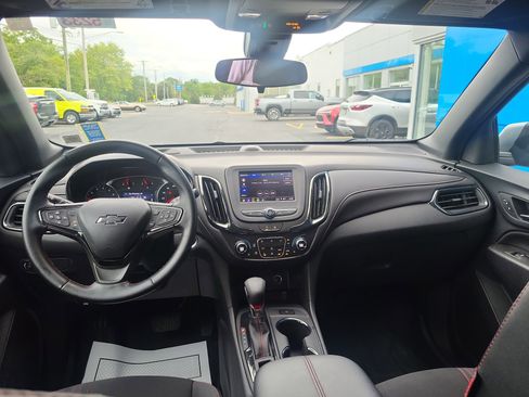 Certified 2024 Chevrolet Equinox RS w/ LPO, Floor Liner Package image 3