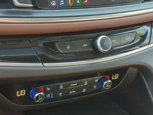 Used 2021 Buick Enclave Avenir w/ Avenir Technology Package image 26