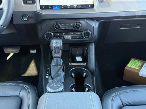 New 2025 Ford Bronco Outer Banks w/ Sasquatch Package image 9
