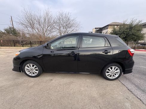 Used 2010 Toyota Matrix image 4