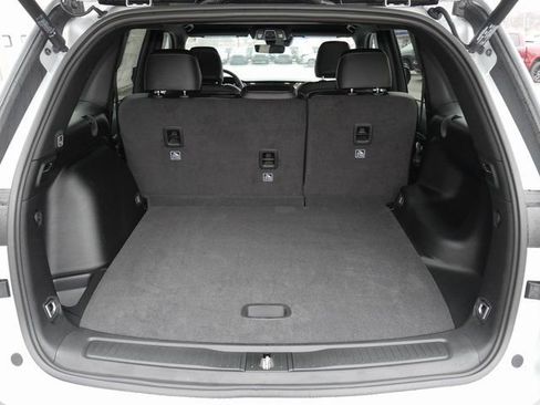 New 2026 Jeep Grand Cherokee Altitude image 12