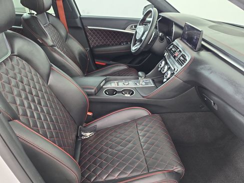 Used 2022 Genesis G70 3.3T RWD image 42