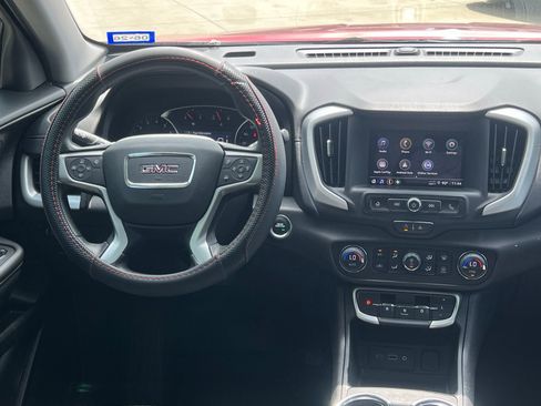 Used 2024 GMC Terrain SLE w/ Driver Convenience Package FWD image 19