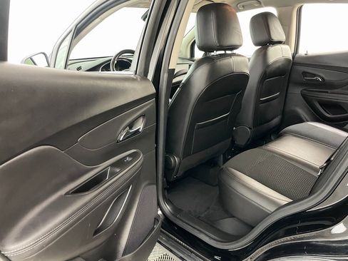 Certified 2022 Buick Encore Preferred w/ Safety Package image 40