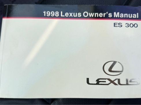 Used 1998 Lexus ES 330 FWD image 13