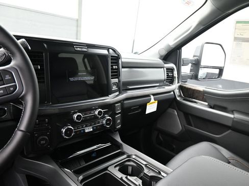 Used 2026 Ford F350 Lariat w/ Chrome Package image 12